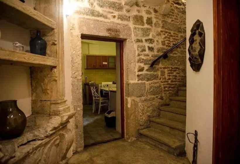 پانسیون Antika Guesthouse