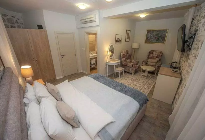 پانسیون Antika Guesthouse