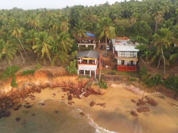 پانسیون Manshore Bay