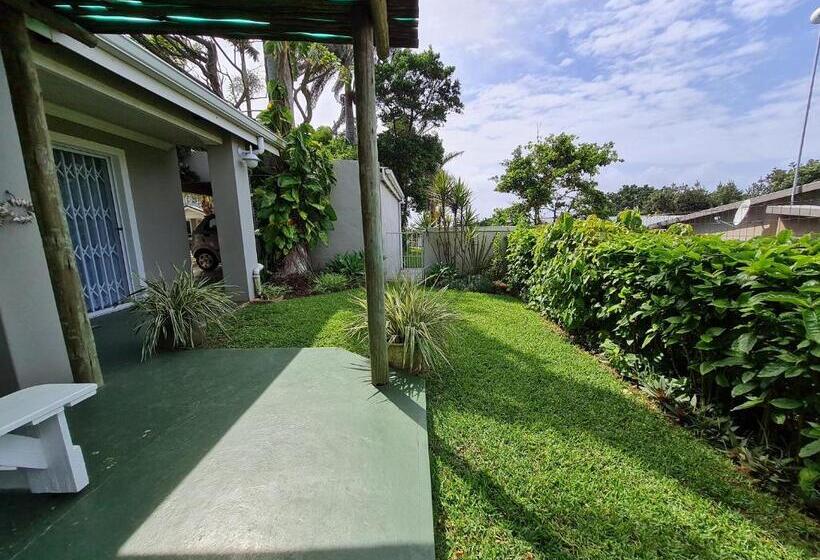 استراحتگاه Shaka S Seat Guesthouse