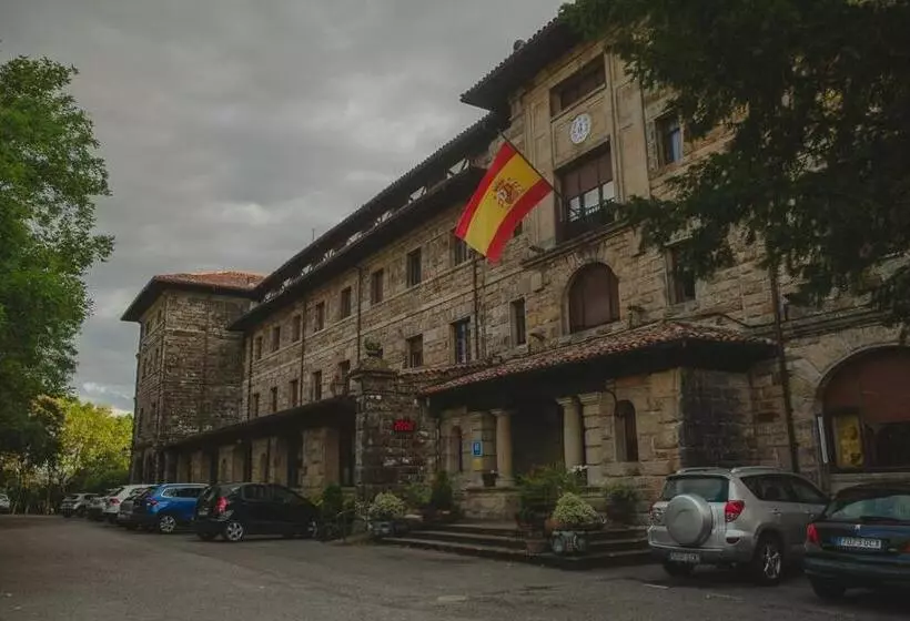 호텔 Balneario De Corconte