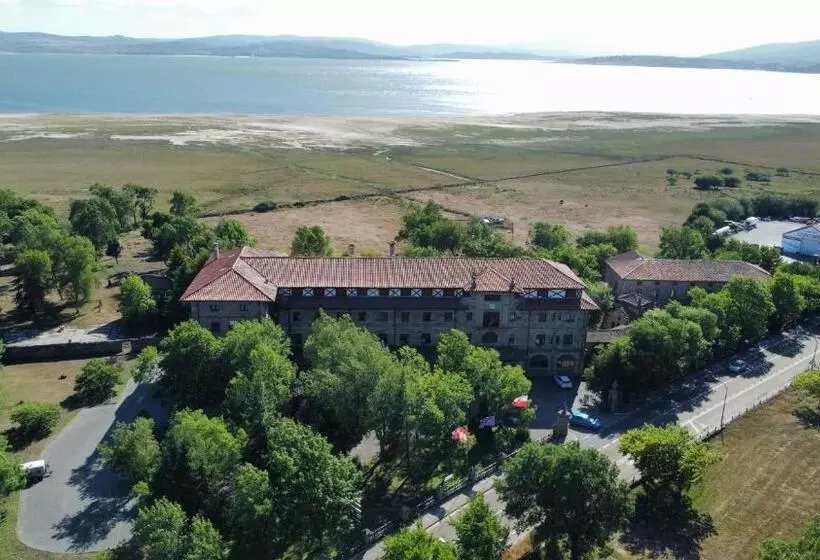 호텔 Balneario De Corconte