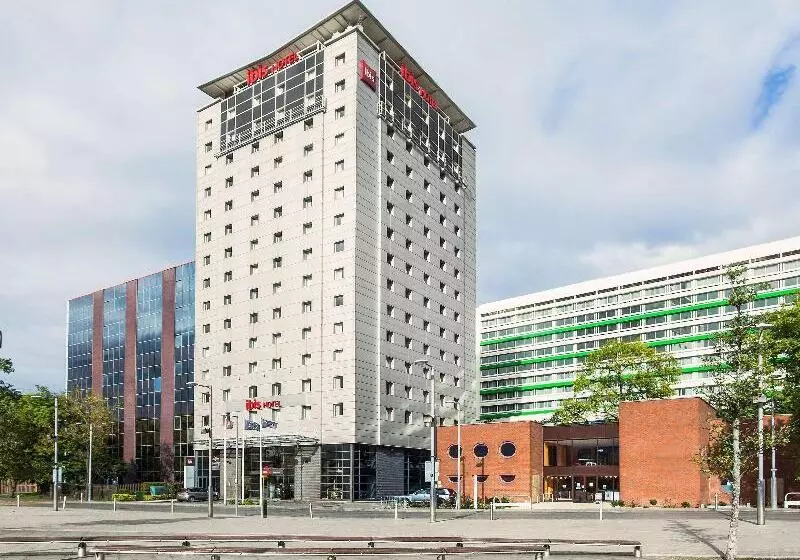 ホテル Ibis London Wembley