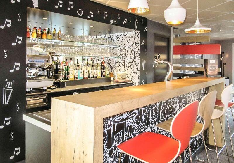 בית מלון כפרי Ibis Styles Pontivy Centre Bretagne