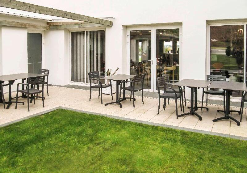 בית מלון כפרי Ibis Styles Pontivy Centre Bretagne