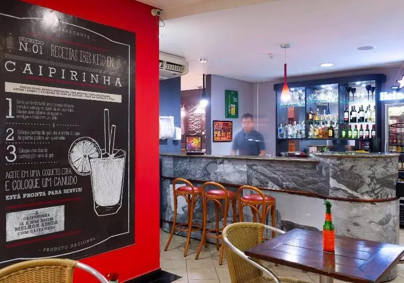 בית מלון כפרי Ibis Teresina