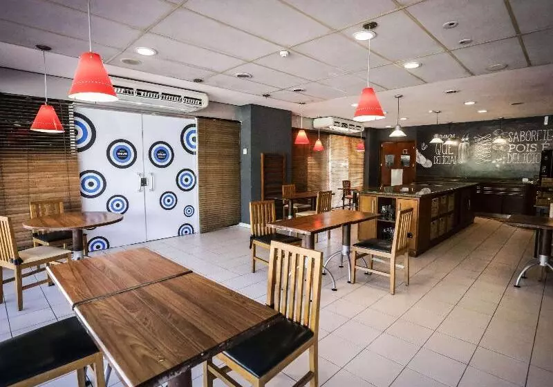 בית מלון כפרי Ibis Teresina