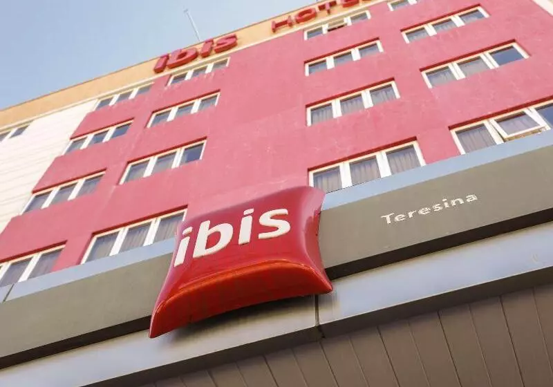 בית מלון כפרי Ibis Teresina