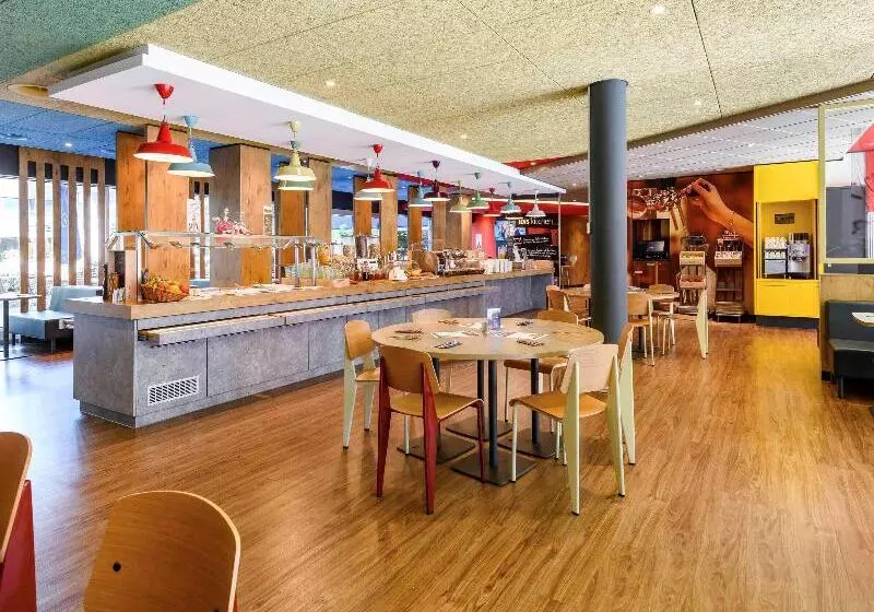 هتل Ibis Zurich City West