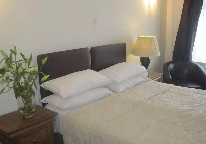 Old Mill Hotel & Lodge