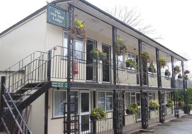 Old Mill Hotel & Lodge