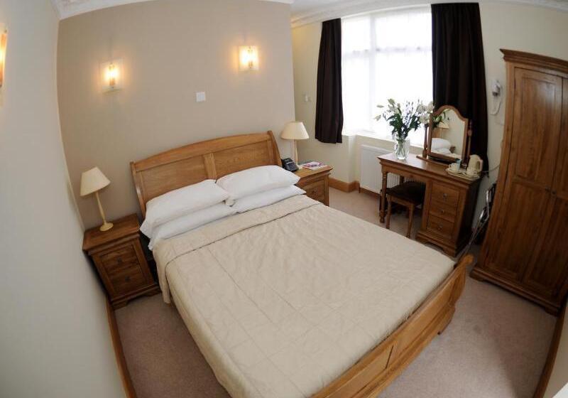 Old Mill Hotel & Lodge