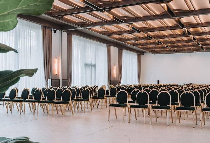 בית מלון כפרי Royal Garden