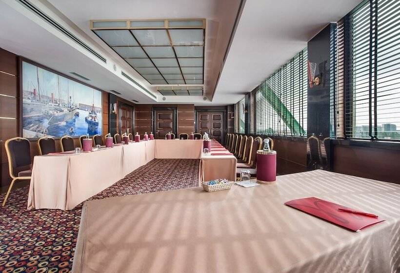 בית מלון כפרי Royal Garden