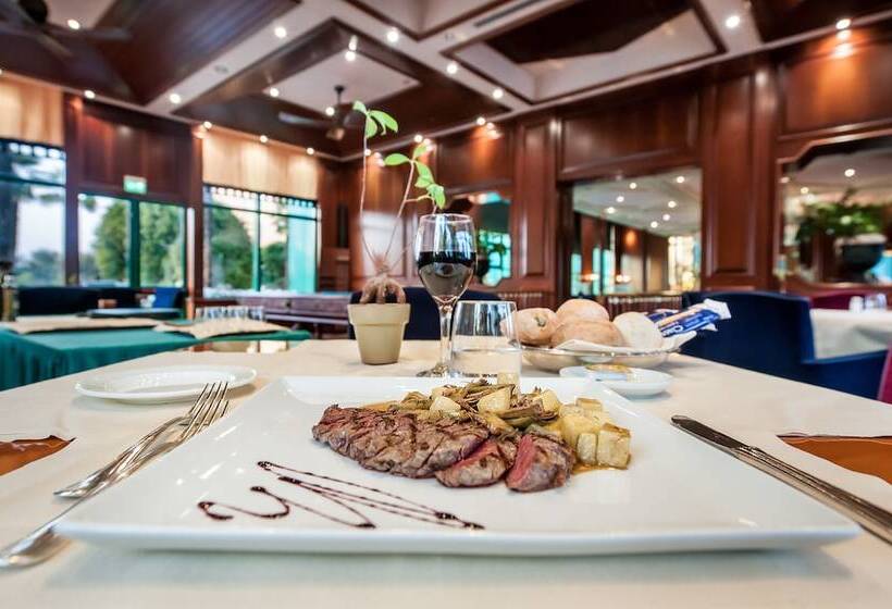 בית מלון כפרי Royal Garden