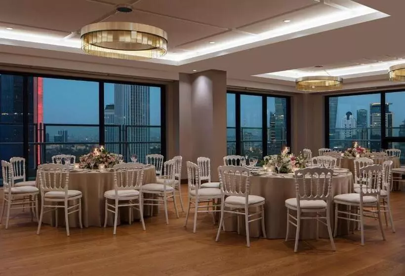 Otel Sheraton Istanbul Levent