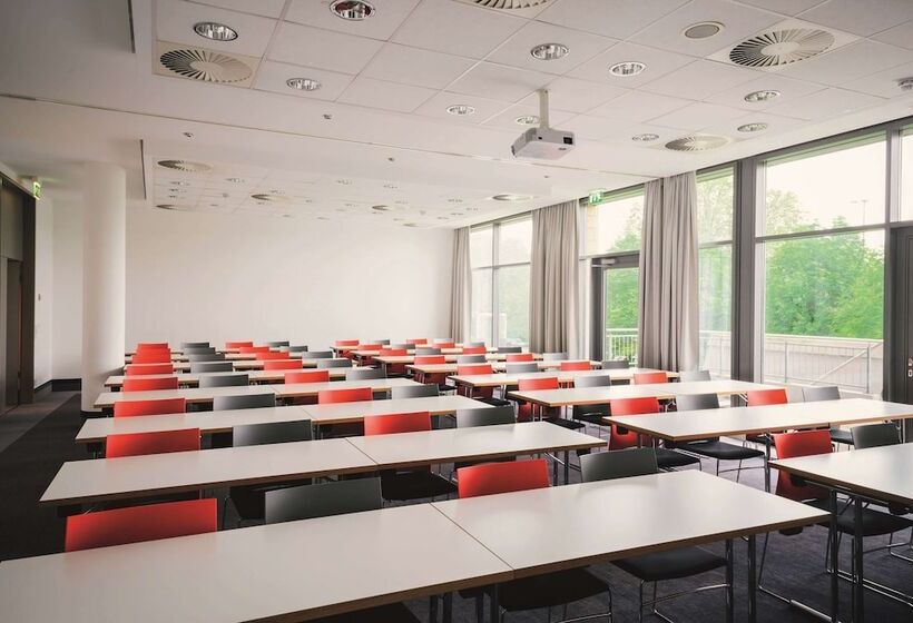 فندق Vienna House Easy By Wyndham Wuppertal