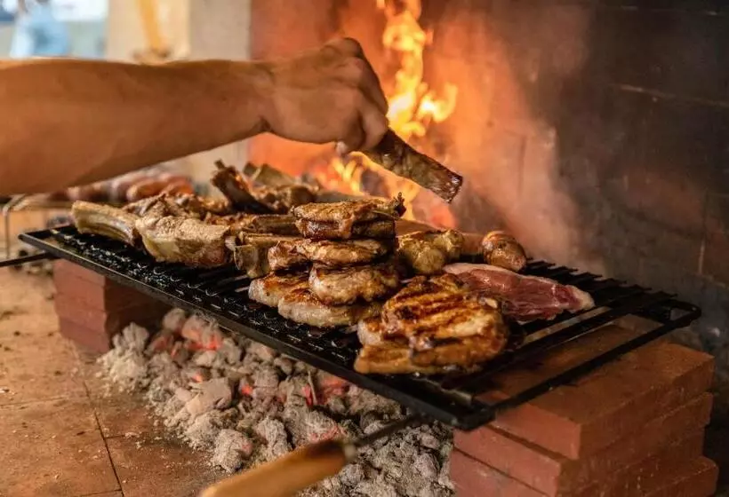 فندق Villa I Barronci Resort & Spa