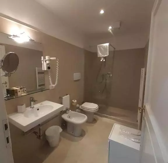 فندق Villa I Barronci Resort & Spa