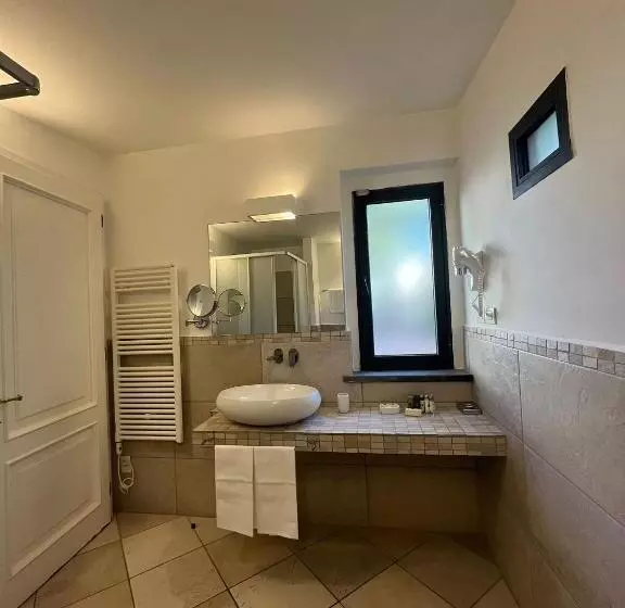 فندق Villa I Barronci Resort & Spa