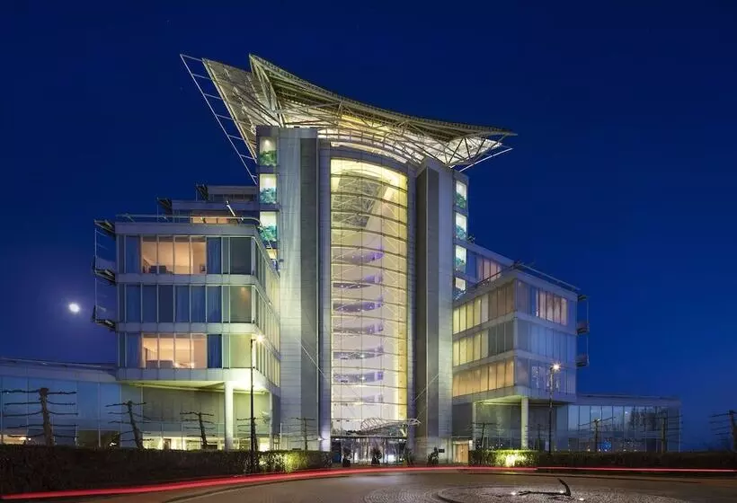 Отель Voco St. David S Cardiff, An Ihg