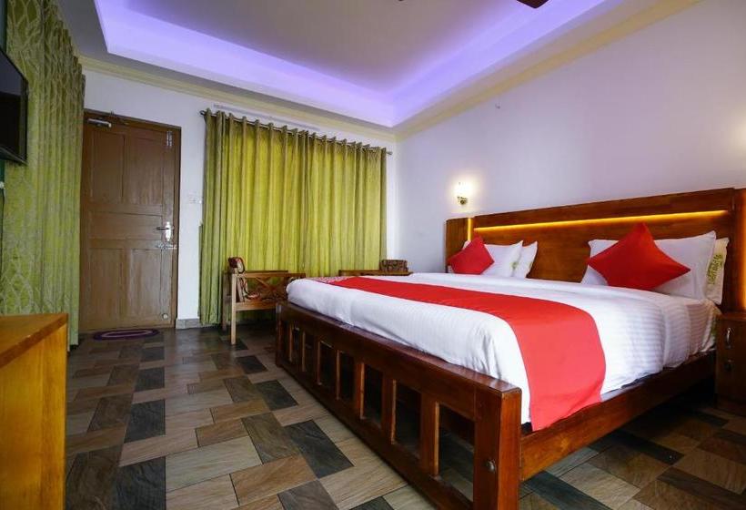 בית מלון כפרי Oyo 14253 Lime Light Resort