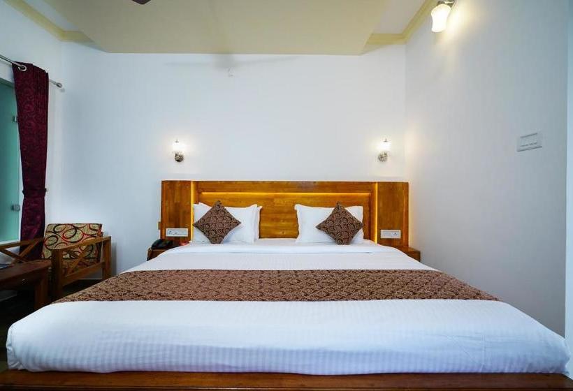 בית מלון כפרי Oyo 14253 Lime Light Resort