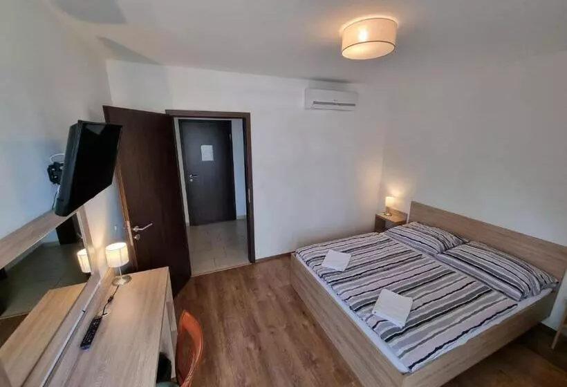 Majatalo ádám Apartmanház