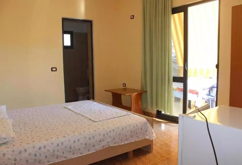 Majatalo Haka Guesthouse