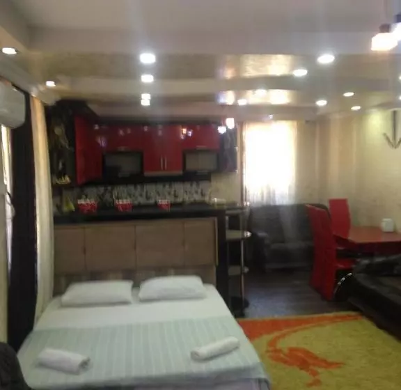 پانسیون Nana's House