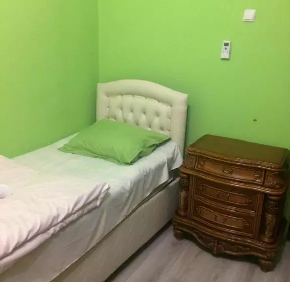 پانسیون Nana's House