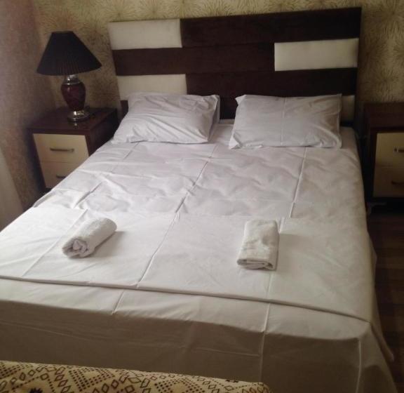 پانسیون Nana's House