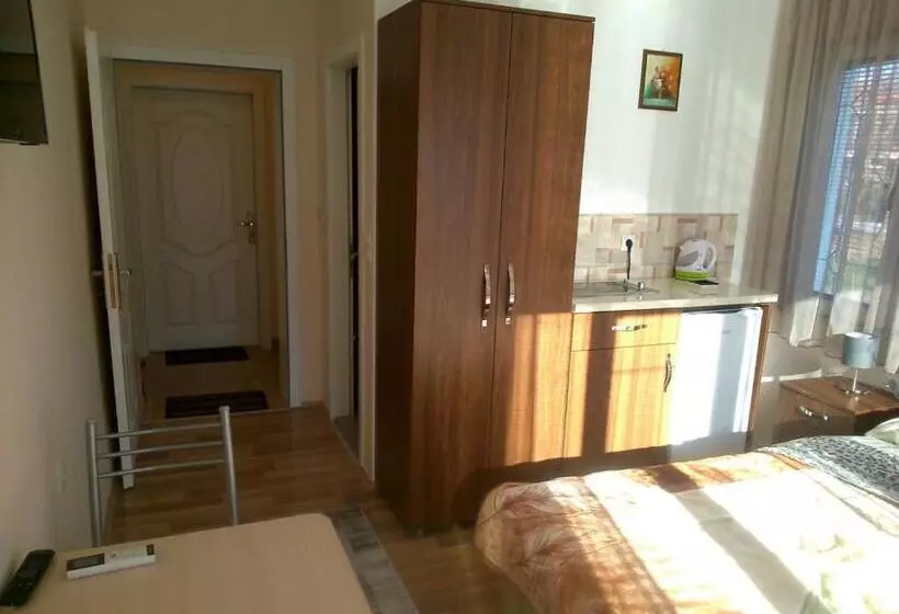 پانسیون Villa Efes Ohrid