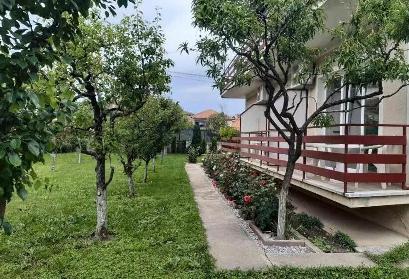 پانسیون Villa Efes Ohrid