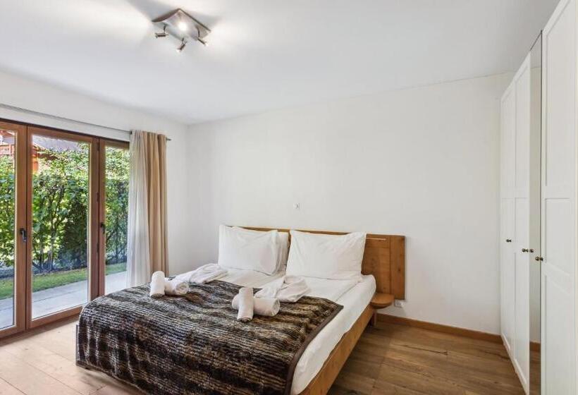 The Lodge By Mrs Miggins