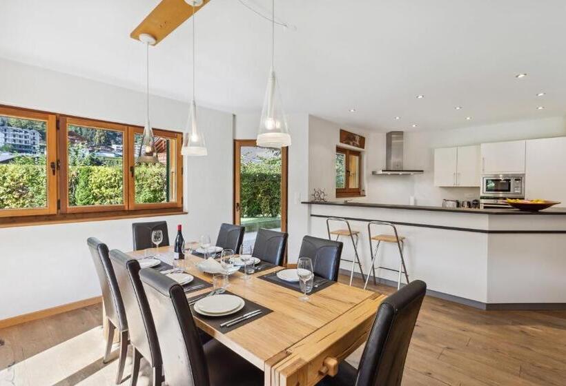 The Lodge By Mrs Miggins