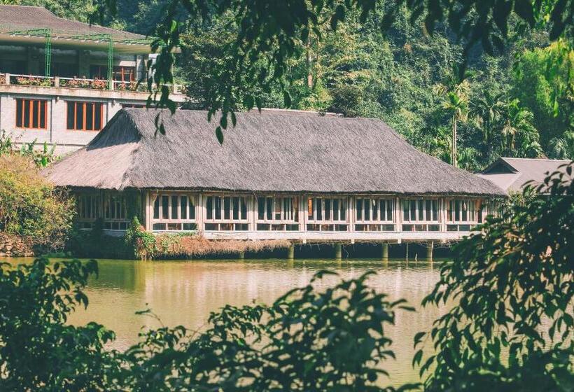 Hotel Thung Nham Resort