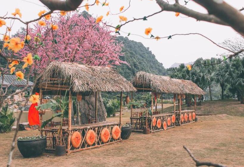 Hotel Thung Nham Resort