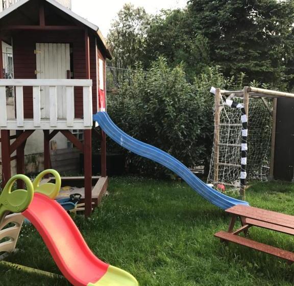 هتل Wein  & Ferienhaus Jörg Weirich