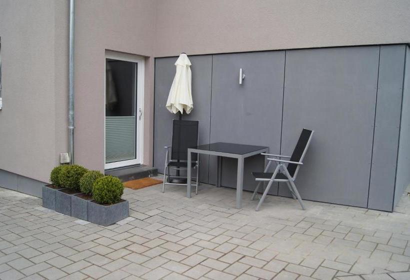 هتل Wein  & Ferienhaus Jörg Weirich