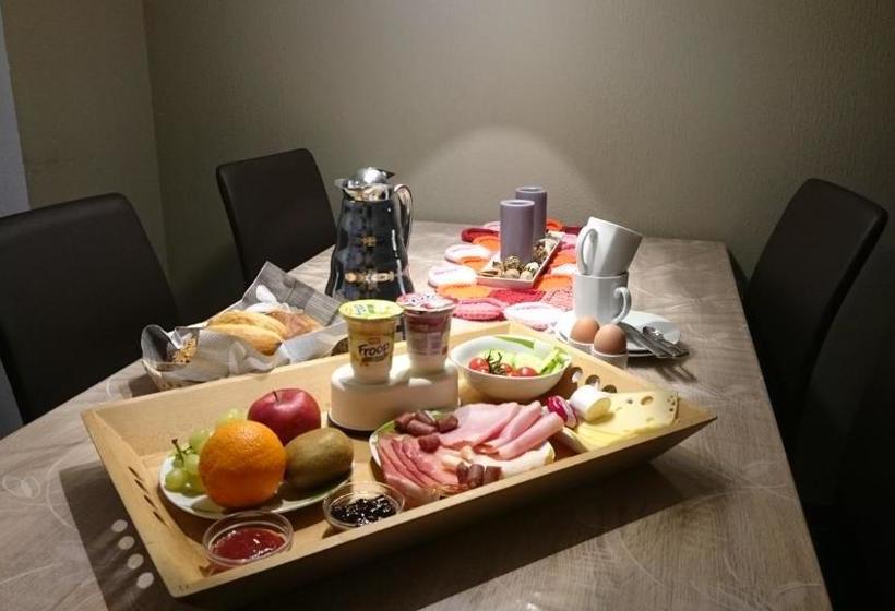 هتل Wein  & Ferienhaus Jörg Weirich