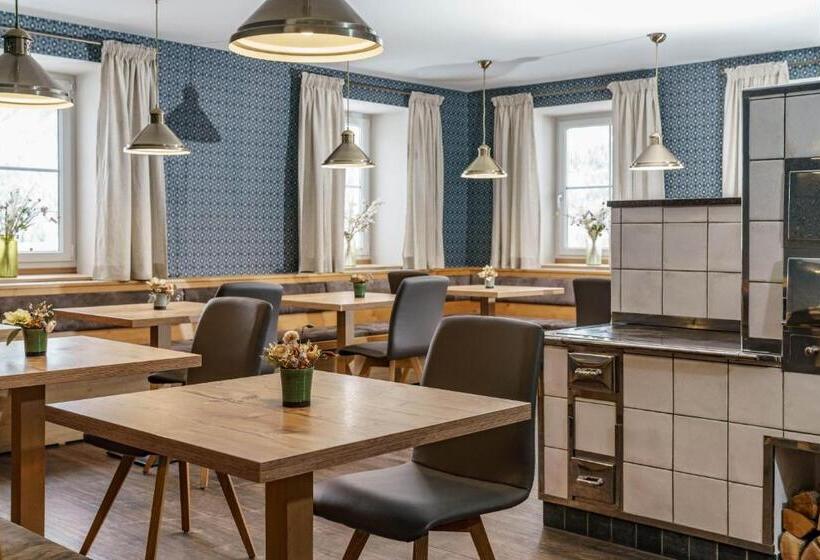 Landhaus Hubertus Wellness & Breakfast