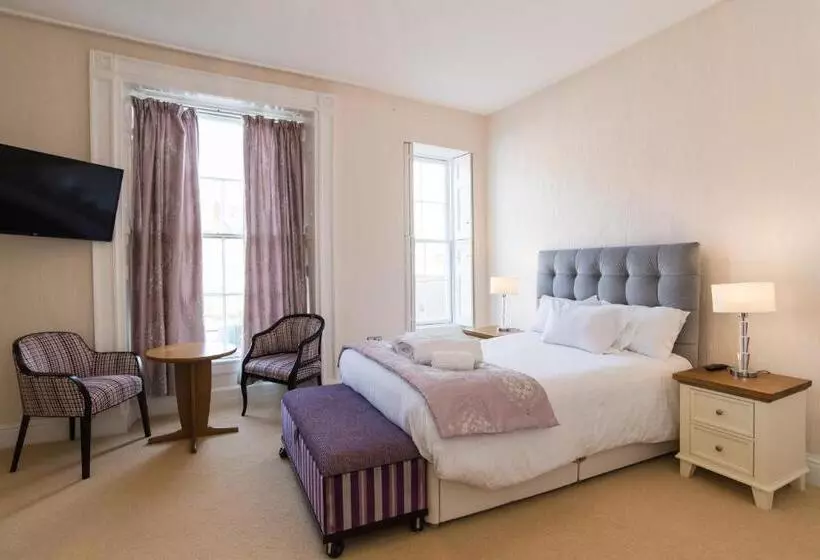 No 46 Marine Terrace