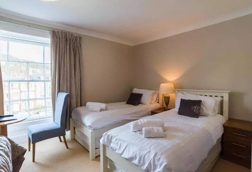 No 46 Marine Terrace