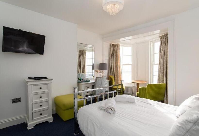 No 46 Marine Terrace