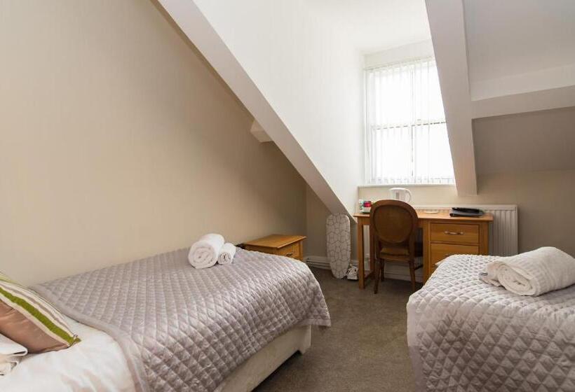 No 46 Marine Terrace