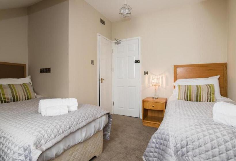 No 46 Marine Terrace