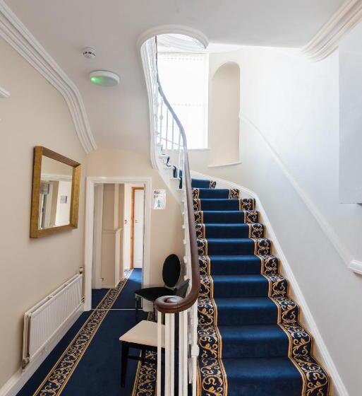 No 46 Marine Terrace