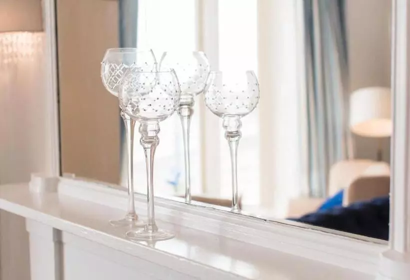 No 46 Marine Terrace