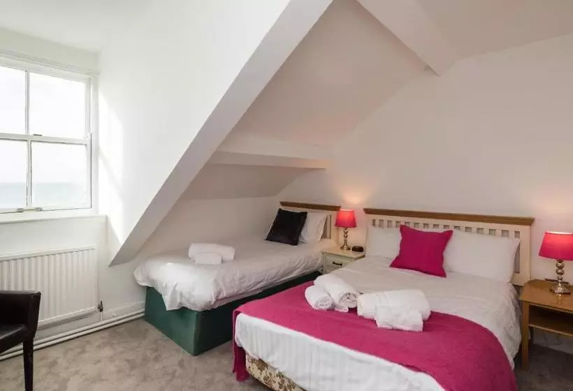 No 46 Marine Terrace